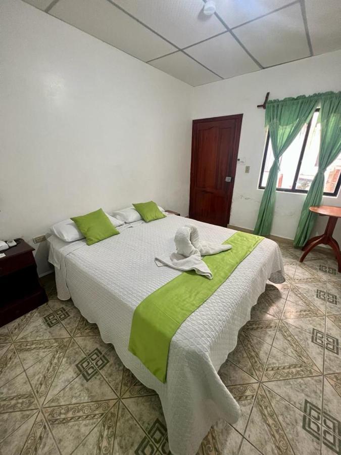 Hostal Villamil Puerto Villamil Exterior photo