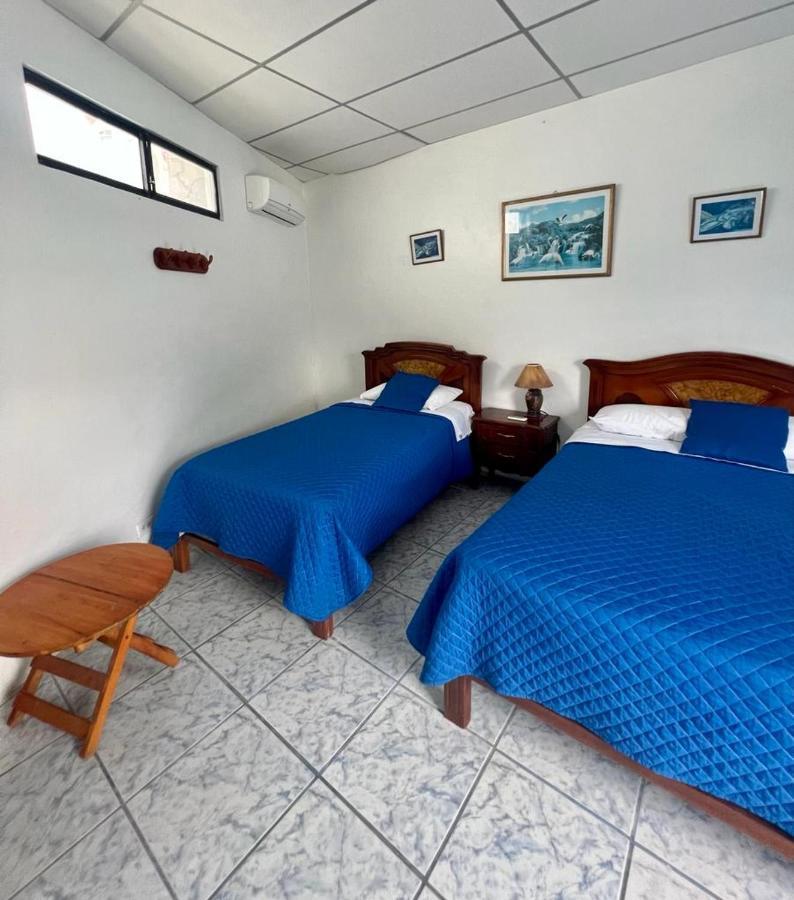 Hostal Villamil Puerto Villamil Exterior photo