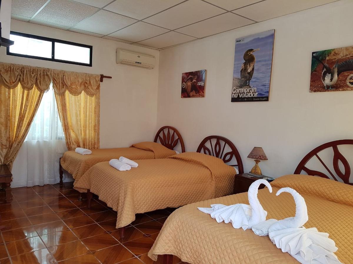 Hostal Villamil Puerto Villamil Exterior photo